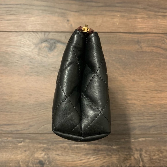 ❌SOLD❌ Chanel Black Quilted Lambskin Leather Classic Small CC Cosmetic Pouch Bag - Picture 7 of 16